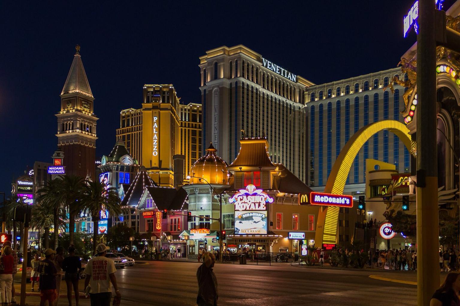 48 Hours Eating in Las Vegas: The No-Reservations Plan