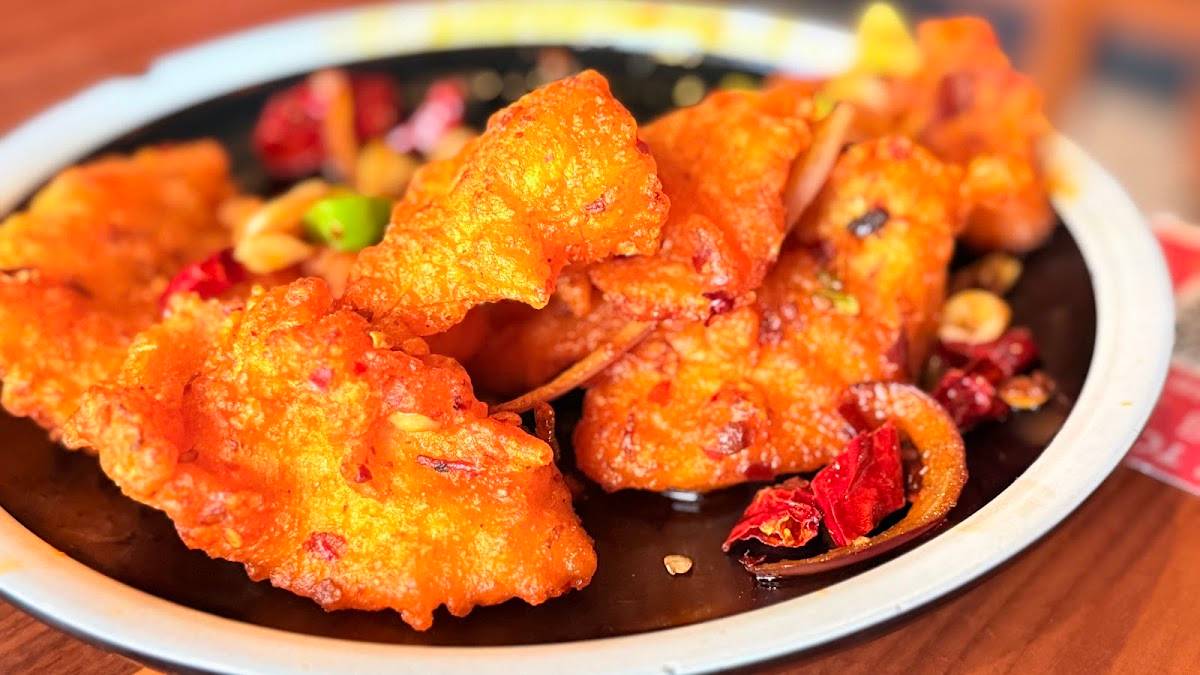 hunan cuisine restaurant in Boston - main photo