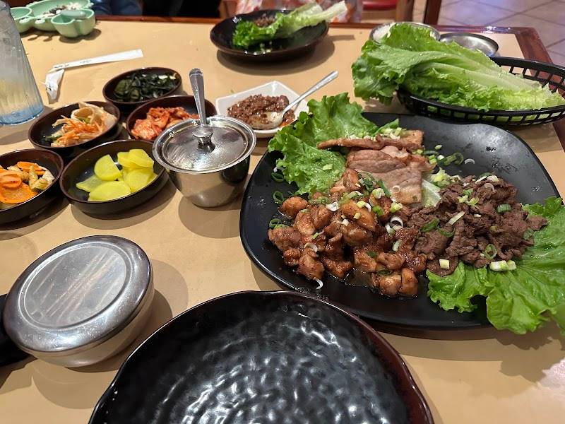 Sushi Cafe & Shilla Korean BBQ restaurant in Miami - photo 3