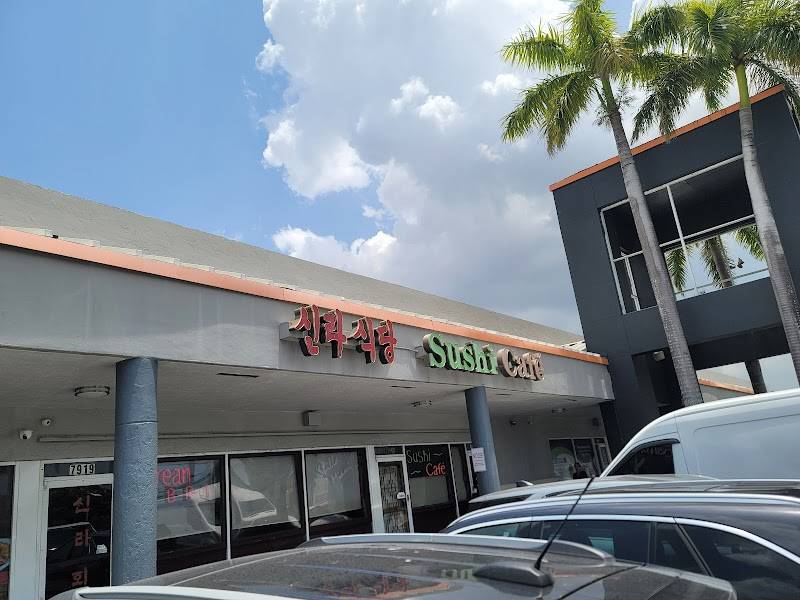 Sushi Cafe & Shilla Korean BBQ restaurant in Miami - photo 4