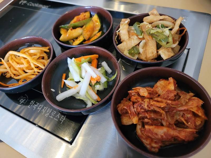 Sushi Cafe & Shilla Korean BBQ restaurant in Miami - photo 5